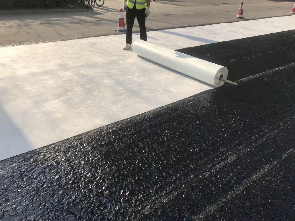 成都護(hù)坡高速公路路面養(yǎng)護(hù)用無紡布土工布廠家